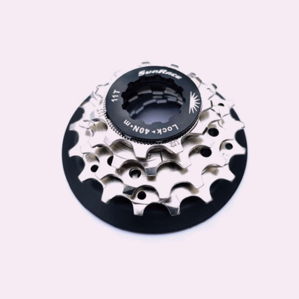 Sproket set (4-spd) incl chain guide disc 3/32" 9 spline 11/13/15/18T