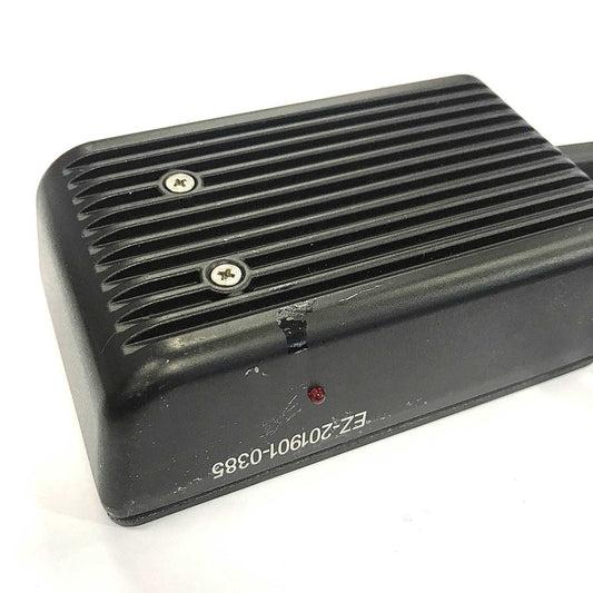 eZee Controller Classic Rwd Black / White Connector