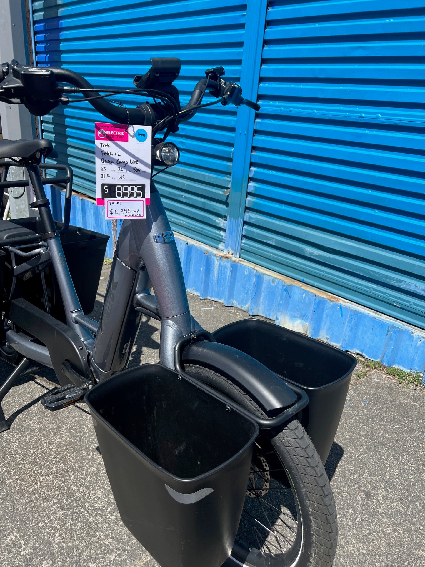 TREK Fetch Family - Used