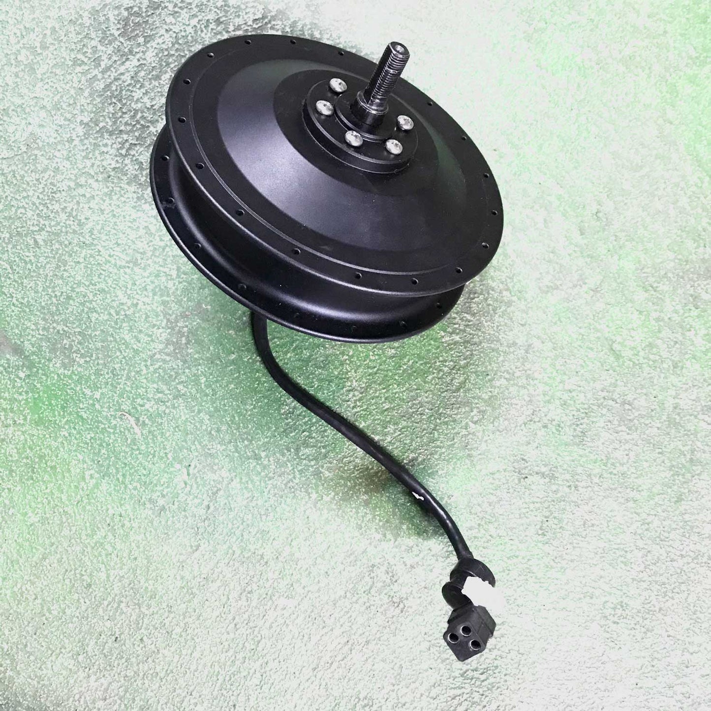 Front Hub Motor 300Rpm ( Black / White Connector )